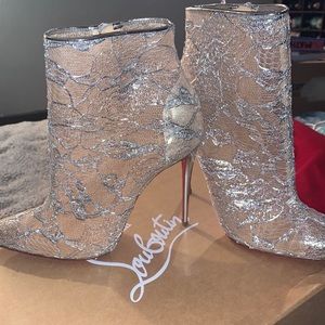 Christian Louboutin gypsybootie